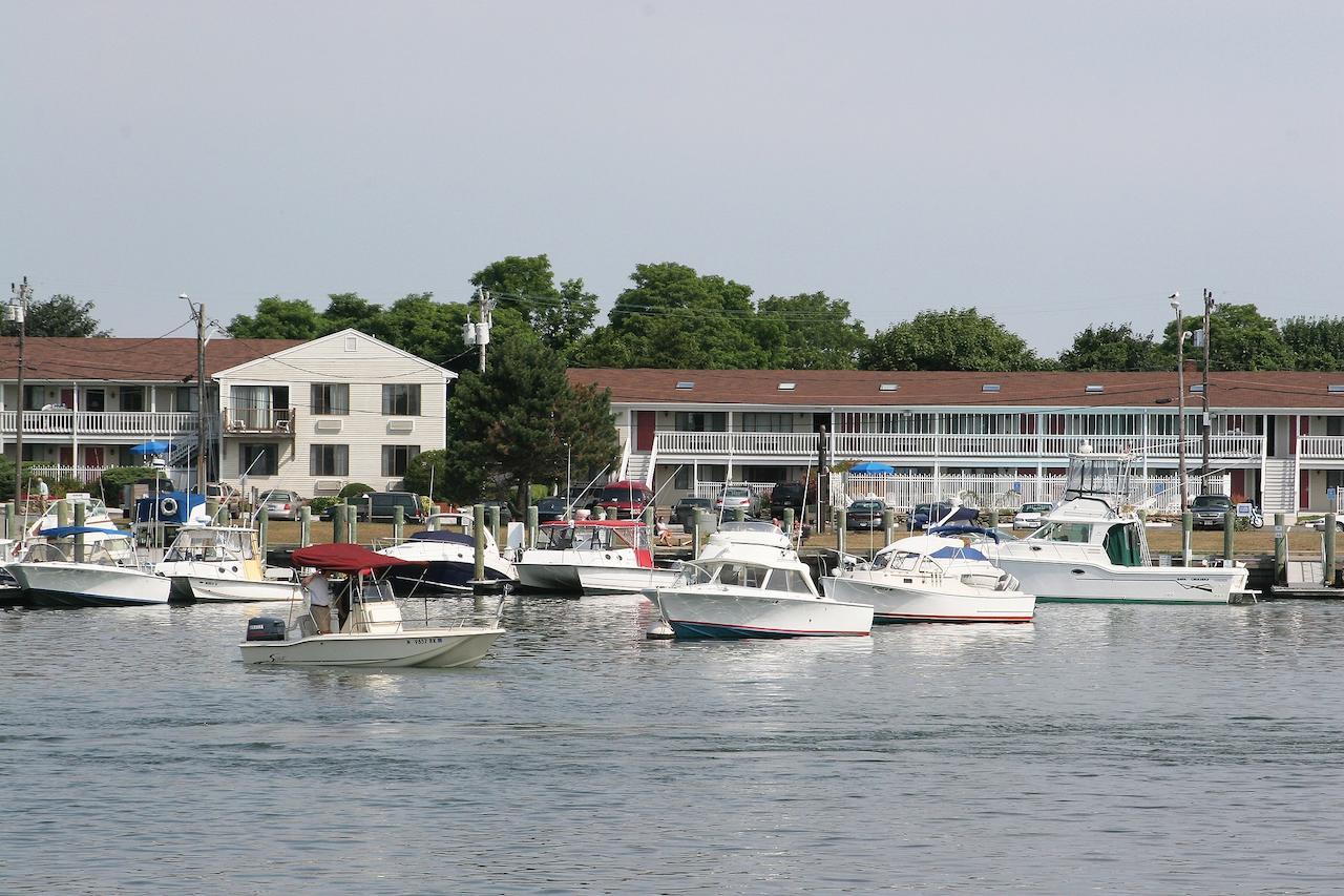 Innseason Resorts Harborwalk Falmouth Exterior photo